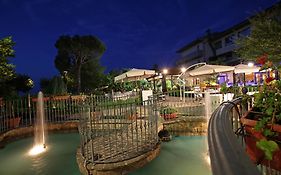 Hotel Tetto Delle Marche - Ristorante Dei Conti